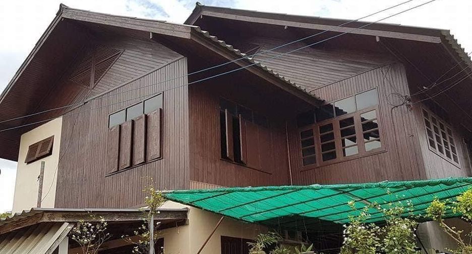 For sale 4 bedrooms house in Song, Phrae