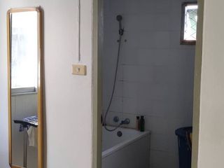 Продажа 4 спальни таунхаус в Щанг Тхонгланг, Бангкок