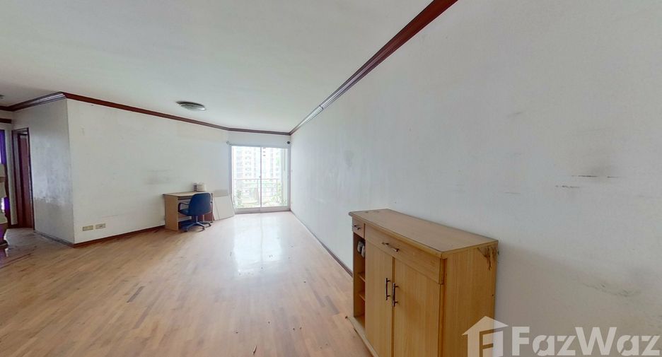 For sale 3 bedrooms condo in Yan Nawa, Bangkok