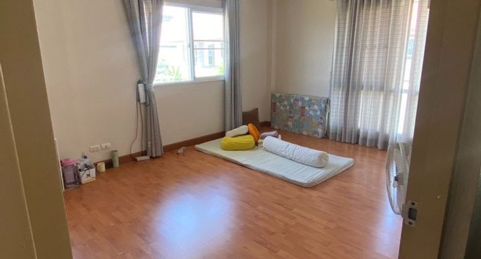 Haus zum Kauf mit 3 Zimmer in Bang Khun Thian, Bangkok