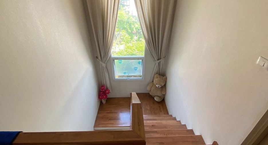 Haus zum Kauf mit 3 Zimmer in Bang Khun Thian, Bangkok
