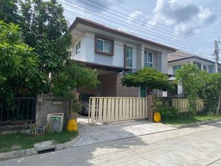 For sale 3 bedrooms house in Bang Khun Thian, Bangkok