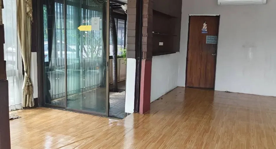 For rent 2 bedrooms retail Space in Bang Lamung, Chonburi