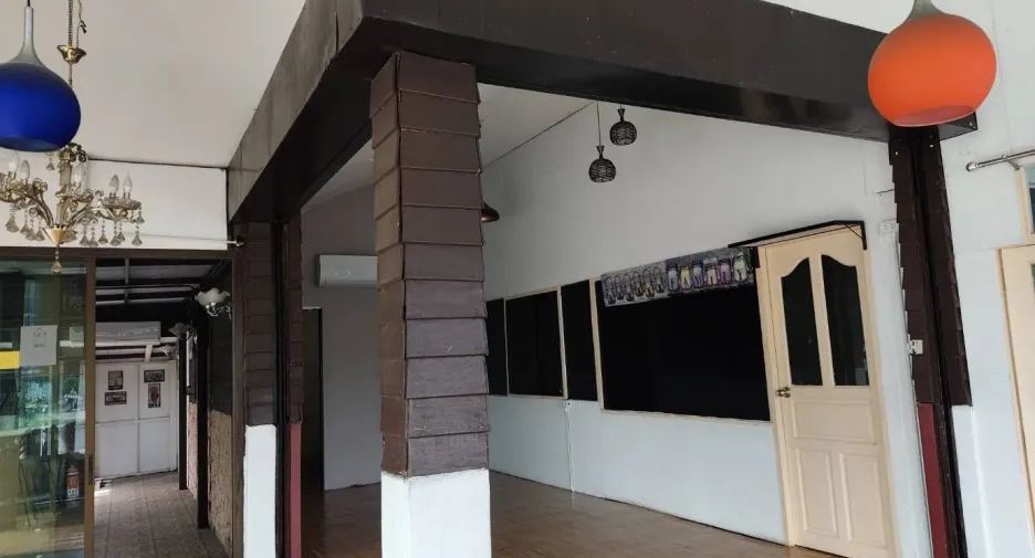 For rent 2 bedrooms retail Space in Bang Lamung, Chonburi