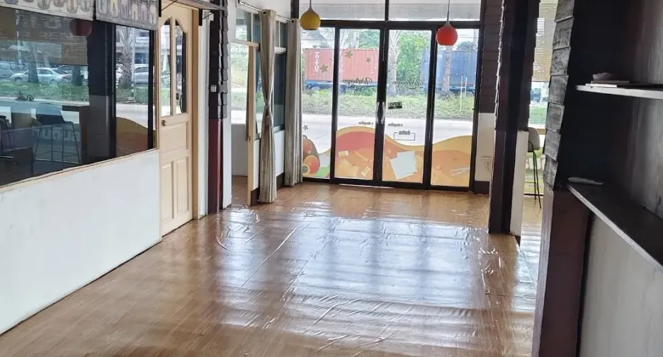 For rent 2 bedrooms retail Space in Bang Lamung, Chonburi