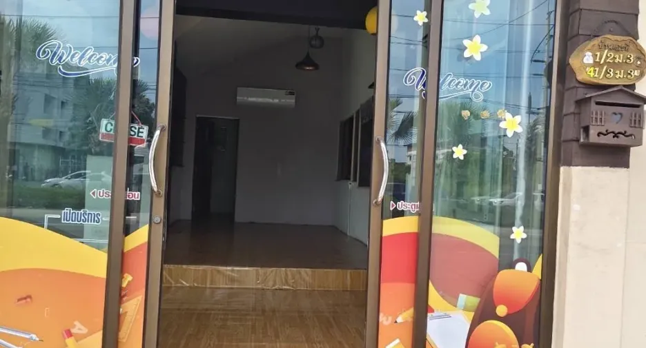 For rent 2 bedrooms retail Space in Bang Lamung, Chonburi