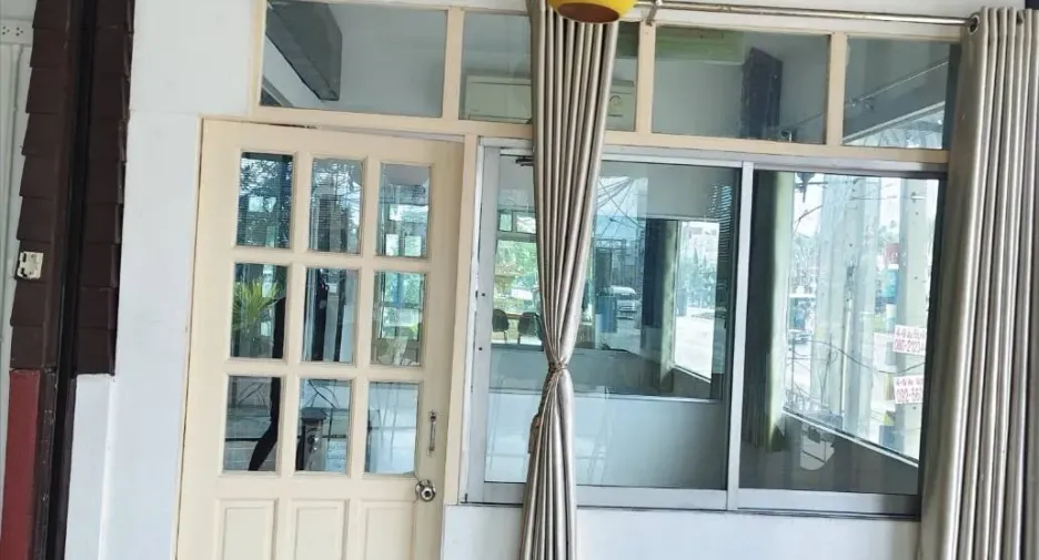 For rent 2 bedrooms retail Space in Bang Lamung, Chonburi