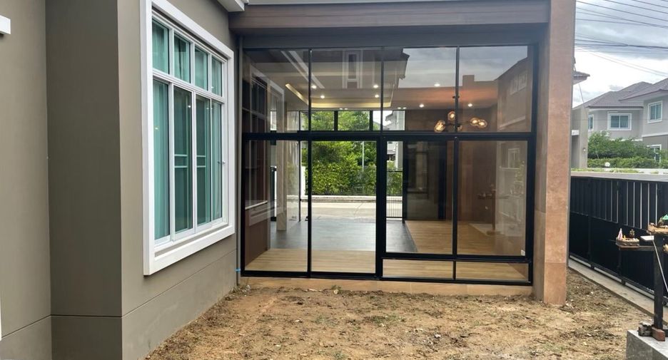 Продажа 4 спальни дом в Сан Кампаенг, Чианг Маи