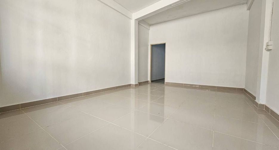 Casa adosada en venta de 4 habitaciones en Bang Kho Laem, Bangkok