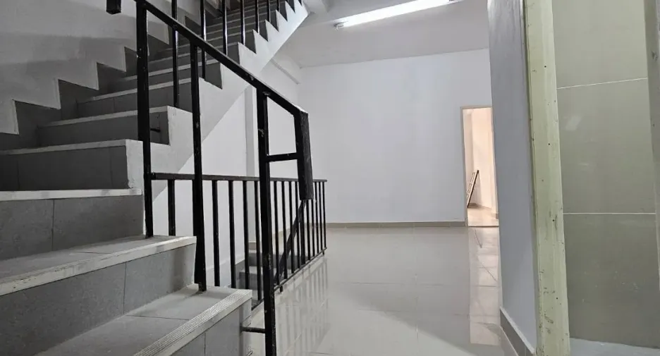 Reihenhaus zum Kauf mit 4 Zimmer in Bang Kho Laem, Bangkok
