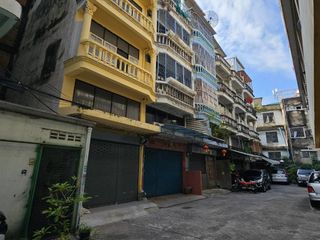 Casa adosada en venta de 4 habitaciones en Bang Kho Laem, Bangkok