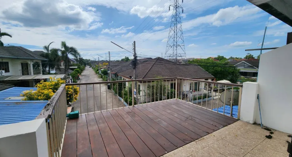 For sale 4 bedrooms retail Space in Bang Lamung, Chonburi