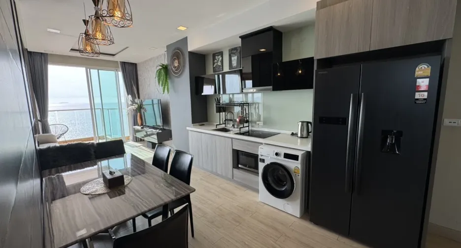 Condo en alquiler de 2 habitaciones en Bang Lamung, Chonburi