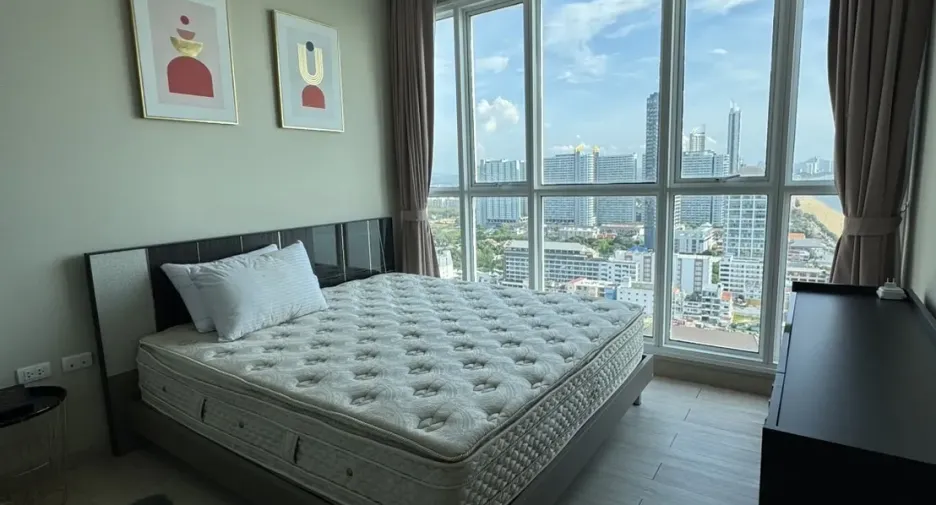 Condo en alquiler de 2 habitaciones en Bang Lamung, Chonburi
