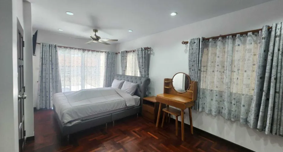 For rent 3 bedrooms house in Kathu, Phuket