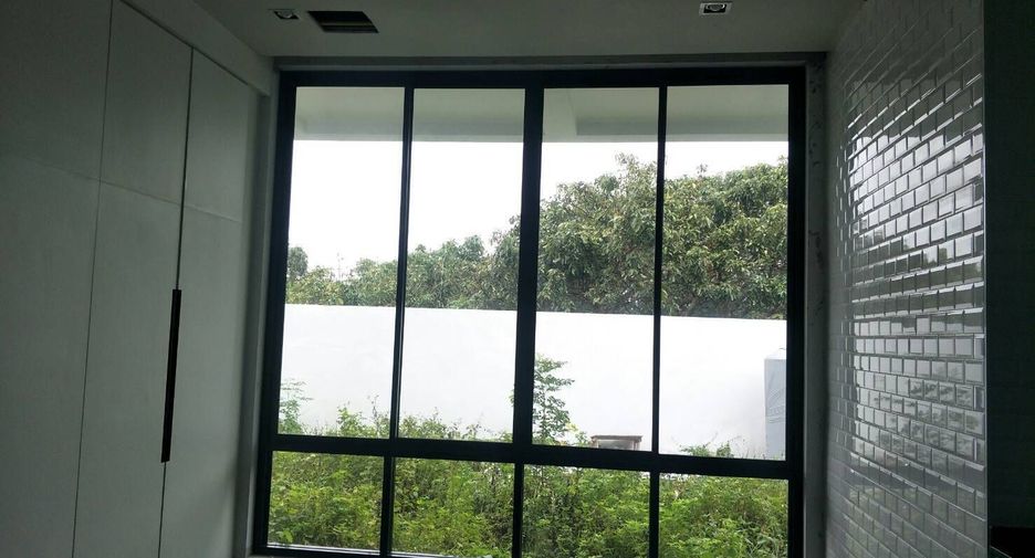 For sale 3 bedrooms house in Saraphi, Chiang Mai