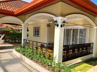 À louer 3 chambres maison à Bang Lamung, Chonburi