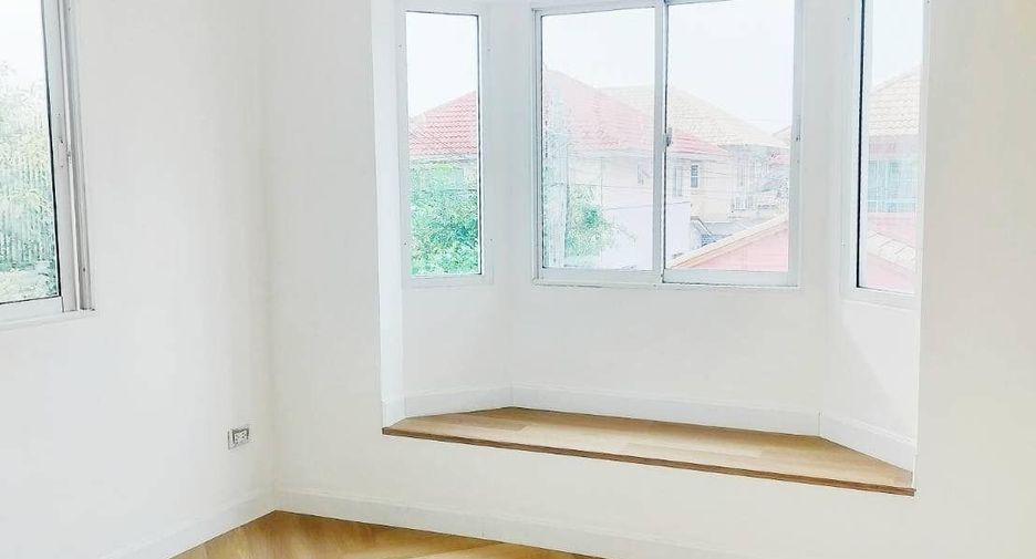À vendre 3 chambres maison à Bang Khen, Bangkok