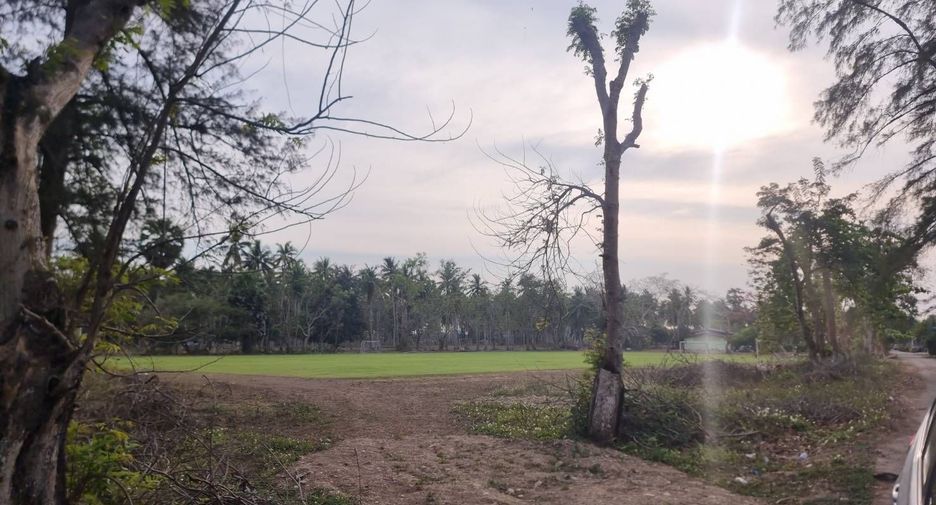 Terreno en venta en Bang Saphan Noi, Prachuap Khiri Khan