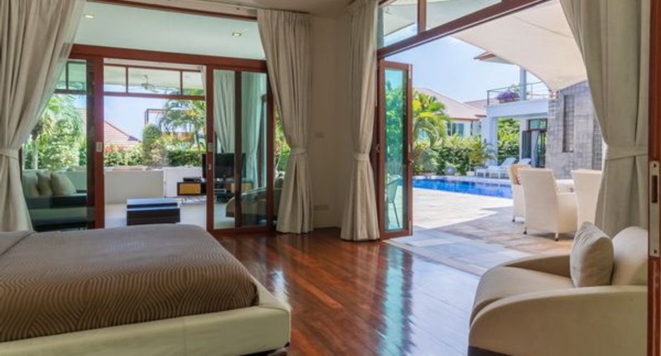 For sale 5 bedrooms villa in Hua Hin, Prachuap Khiri Khan