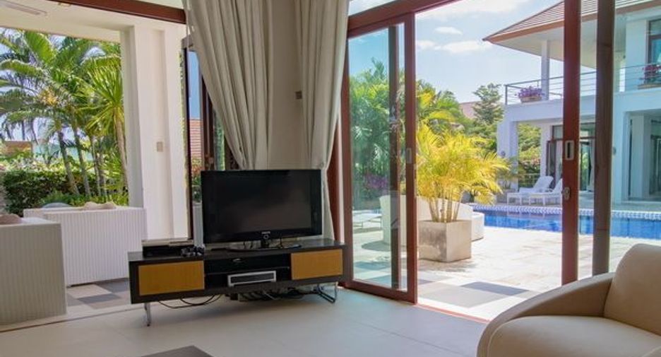 For sale 5 bedrooms villa in Hua Hin, Prachuap Khiri Khan