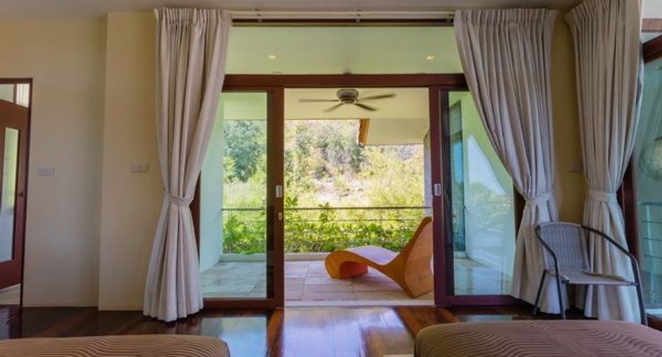 For sale 5 bedrooms villa in Hua Hin, Prachuap Khiri Khan