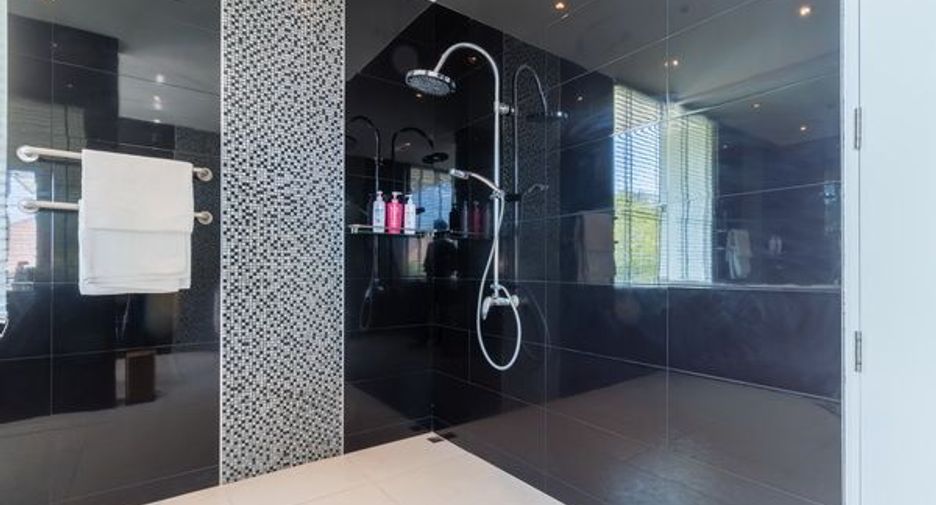 For sale 5 bedrooms villa in Hua Hin, Prachuap Khiri Khan