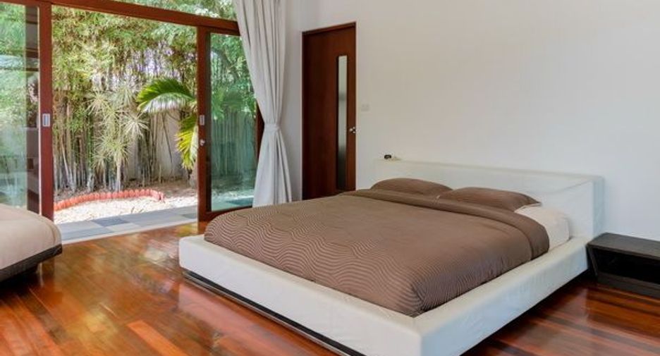 For sale 5 bedrooms villa in Hua Hin, Prachuap Khiri Khan