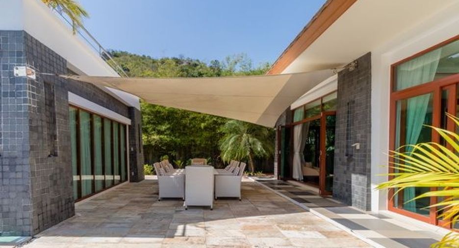 For sale 5 bedrooms villa in Hua Hin, Prachuap Khiri Khan
