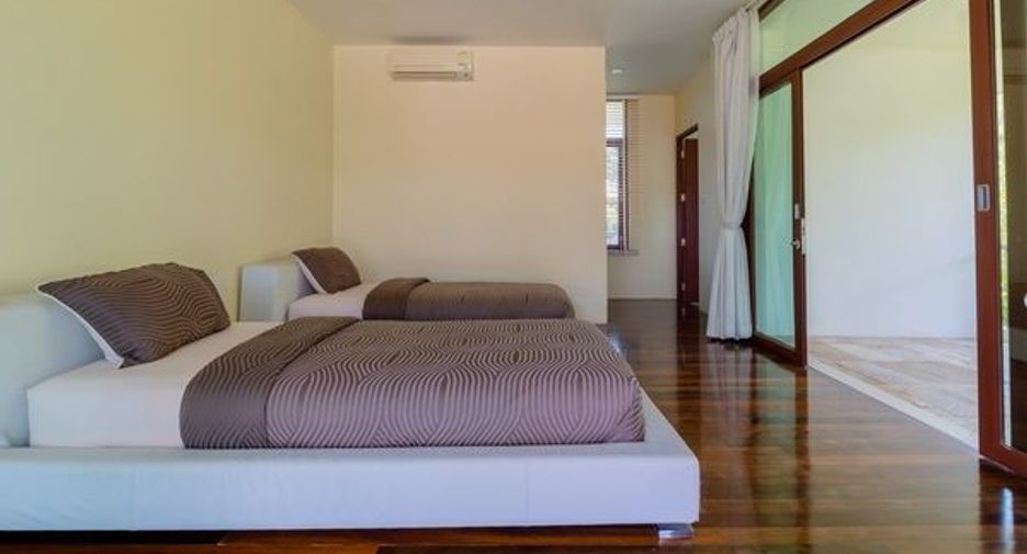For sale 5 bedrooms villa in Hua Hin, Prachuap Khiri Khan