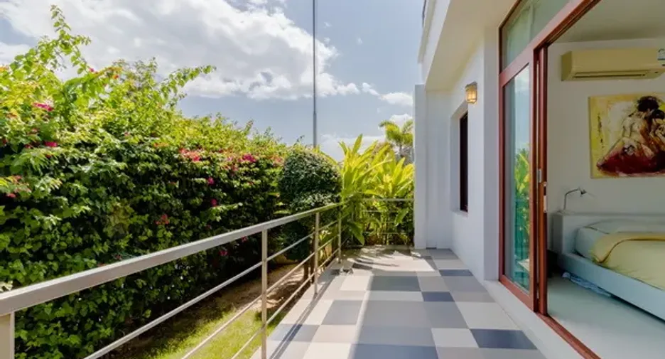 For sale 5 bedrooms villa in Hua Hin, Prachuap Khiri Khan