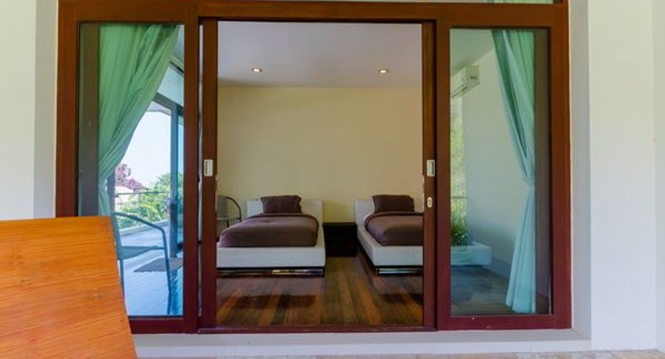 For sale 5 bedrooms villa in Hua Hin, Prachuap Khiri Khan