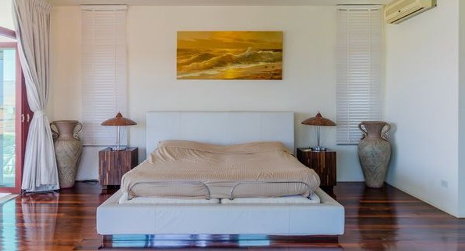 For sale 5 bedrooms villa in Hua Hin, Prachuap Khiri Khan