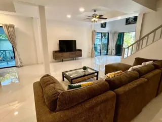 For rent 4 bedrooms house in Bang Lamung, Chonburi