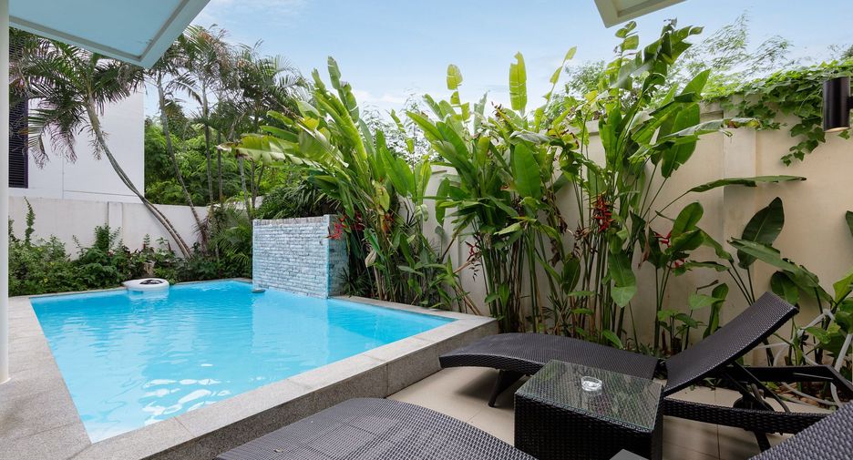 For rent 3 bedrooms villa in Mueang Phuket, Phuket