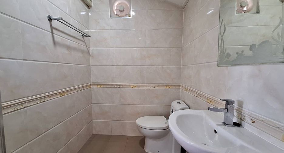 For rent 4 bedrooms house in Hua Hin, Prachuap Khiri Khan