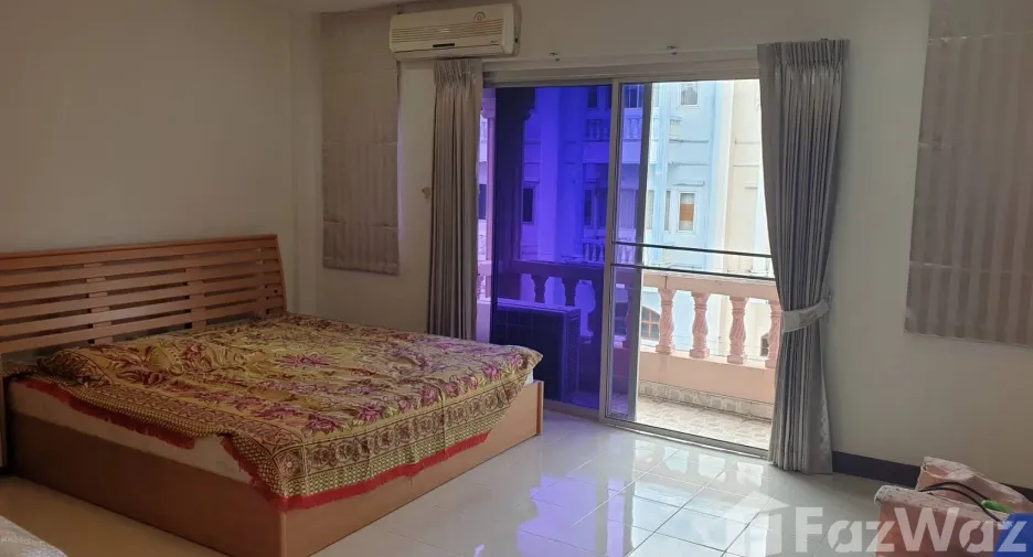 For sale 4 bedrooms retail Space in Mueang Phuket, Phuket