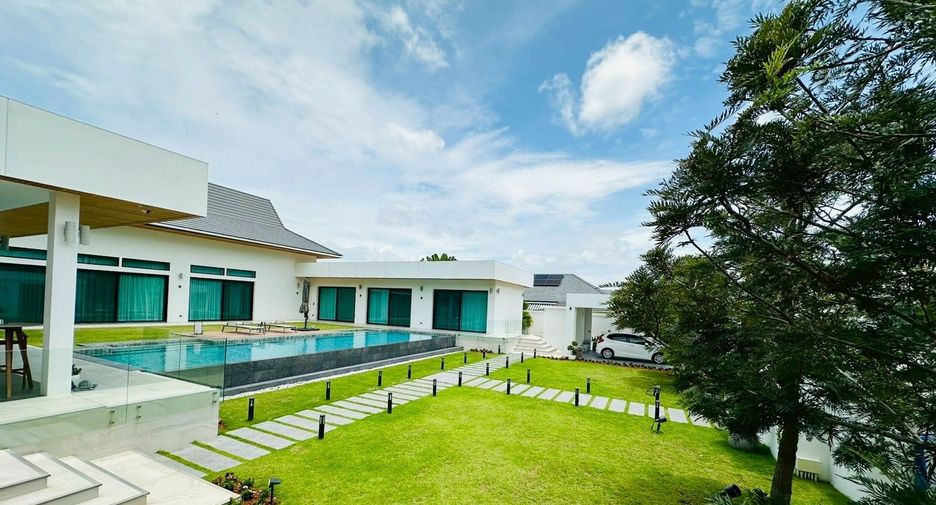 For sale 5 bedrooms villa in Hua Hin, Prachuap Khiri Khan