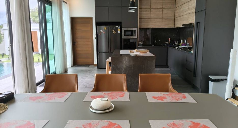 For sale 5 bedrooms villa in Hua Hin, Prachuap Khiri Khan
