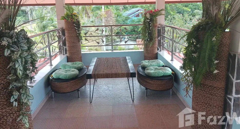 Villa zum Kauf mit 5 Zimmer in Thap Sakae, Prachuap Khiri Khan