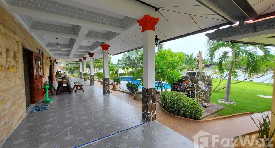 Villa zum Kauf mit 5 Zimmer in Thap Sakae, Prachuap Khiri Khan