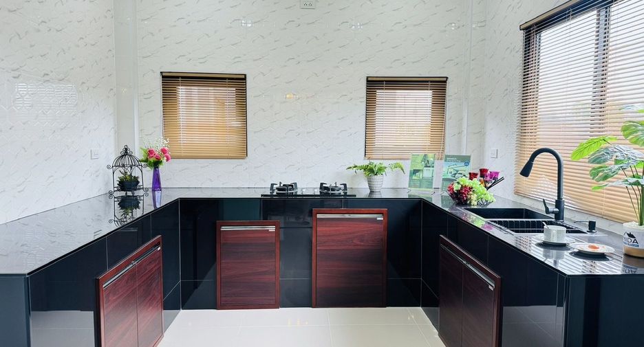 For sale 3 bedrooms house in Doi Saket, Chiang Mai