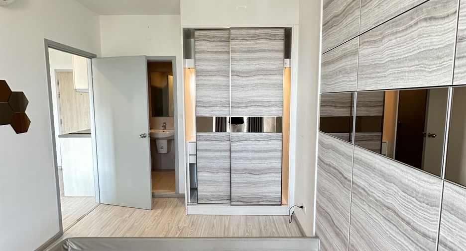 For sale 2 bedrooms condo in Bang Na, Bangkok