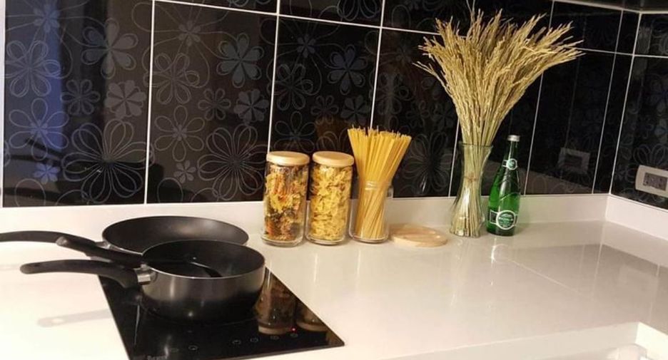 For rent 2 bedrooms condo in Bang Lamung, Chonburi