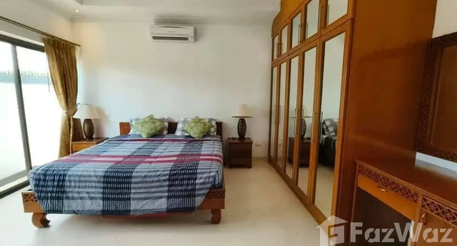 À louer 4 chambres maison à Bang Lamung, Chonburi