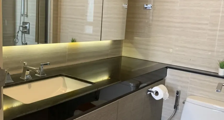 For sale and for rent 2 bedrooms condo in Pathum Wan, Bangkok