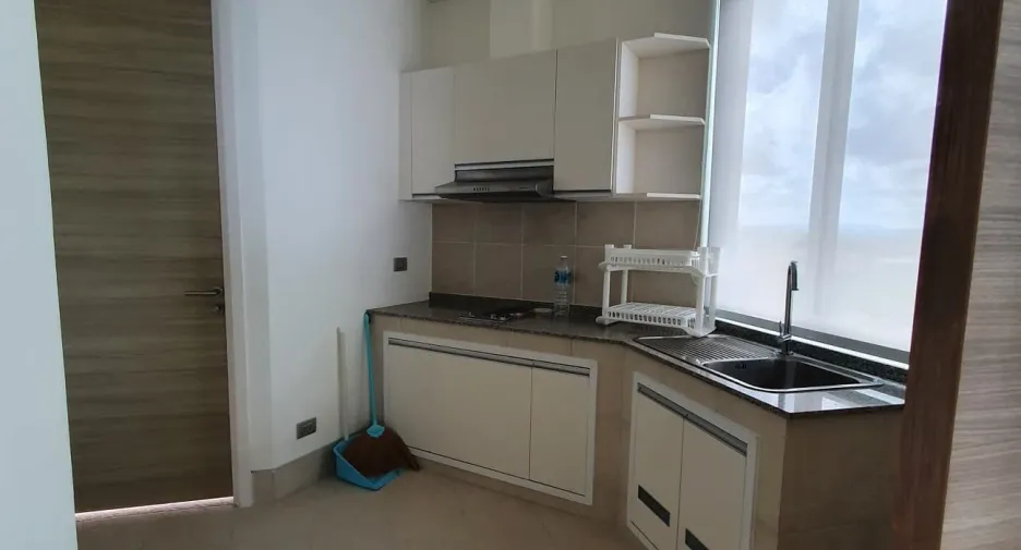 Condo en alquiler de 3 habitaciones en Bang Lamung, Chonburi