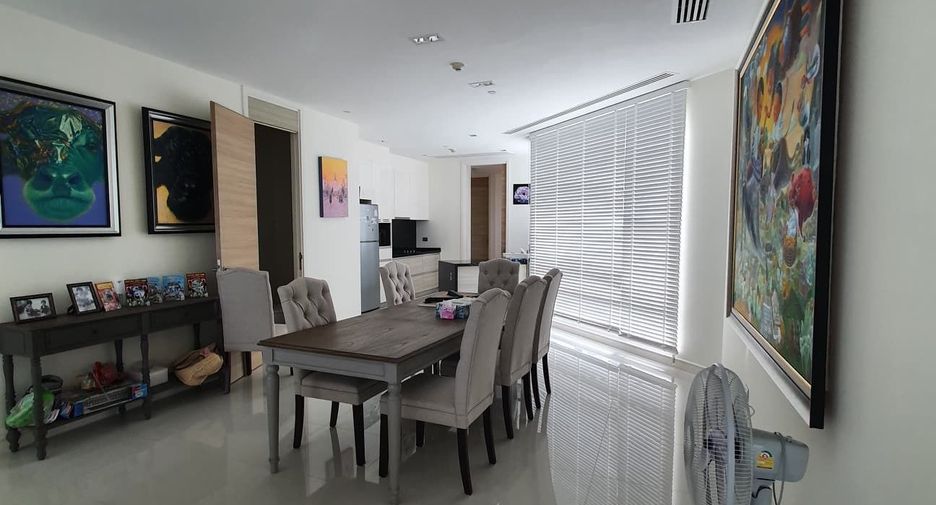 For rent 3 bedrooms condo in Jomtien, Pattaya
