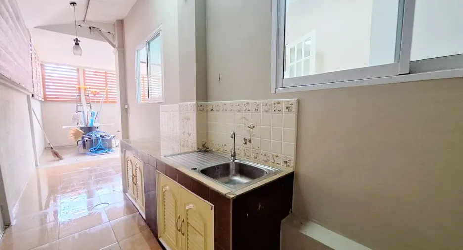 For sale 3 bedrooms house in Mueang Udon Thani, Udon Thani