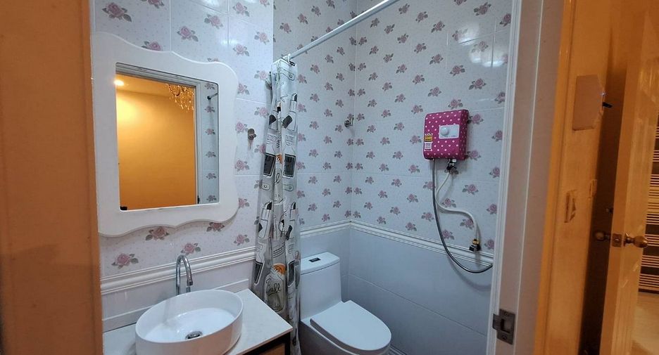 For sale 3 bedrooms house in Mueang Udon Thani, Udon Thani